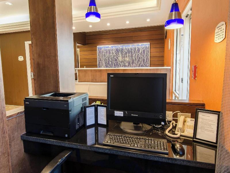 Fairfield Inn & Suites Potomac Mills Woodbridge image