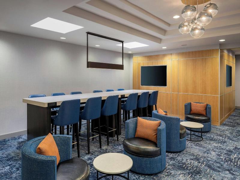 Residence Inn Washington, Dc/Dupont Circle image