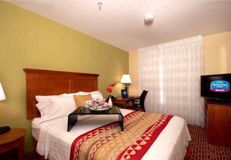 TOWNEPLACE SUITES SPRINGFIELD