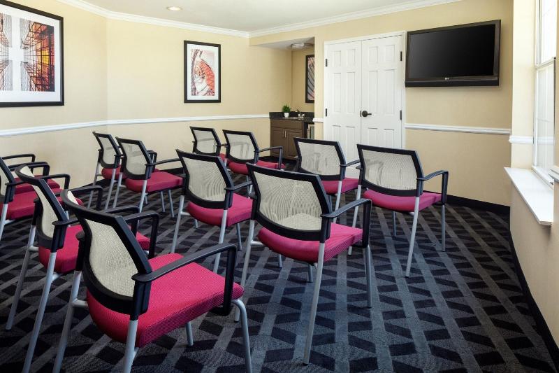 Towneplace Suites Springfield image