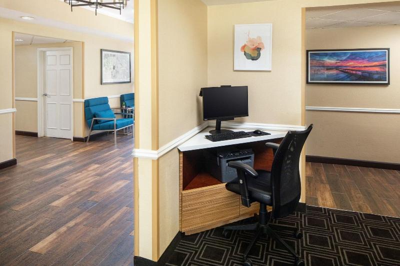 Towneplace Suites Springfield image