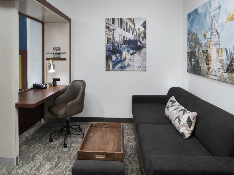 Springhill Suites Alexandria Old Town/Southwest image