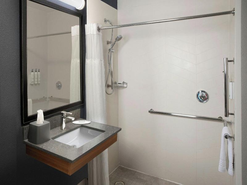 Fairfield Inn & Suites Waco North image