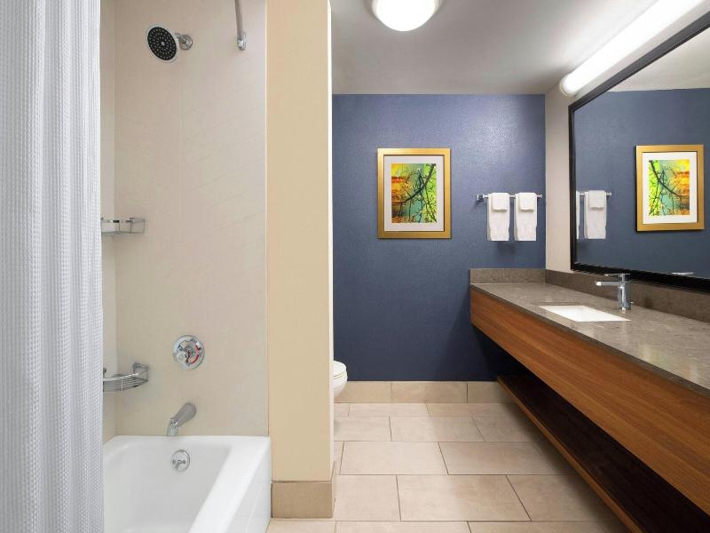 Fairfield Inn & Suites Waco North image