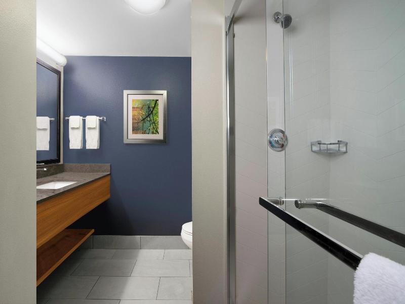 Fairfield Inn & Suites Waco North image