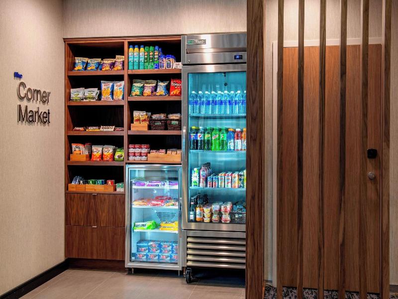 Fairfield Inn & Suites Kelowna
