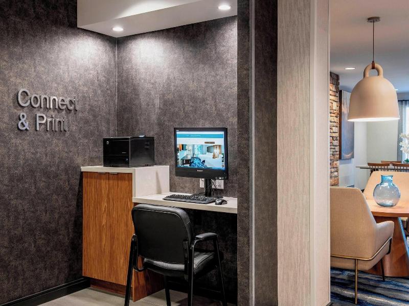 Fairfield Inn & Suites Kelowna