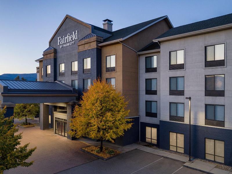Fairfield Inn & Suites Kelowna