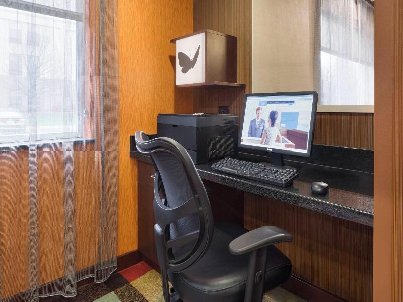 Fairfield Inn & Suites Youngstown Boardman/Poland image