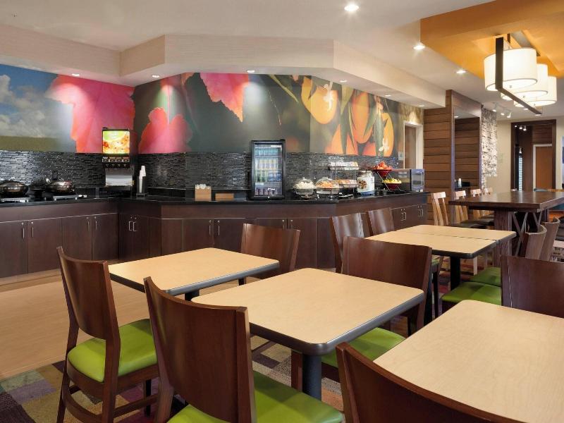 Fairfield Inn & Suites Youngstown Boardman/Poland image