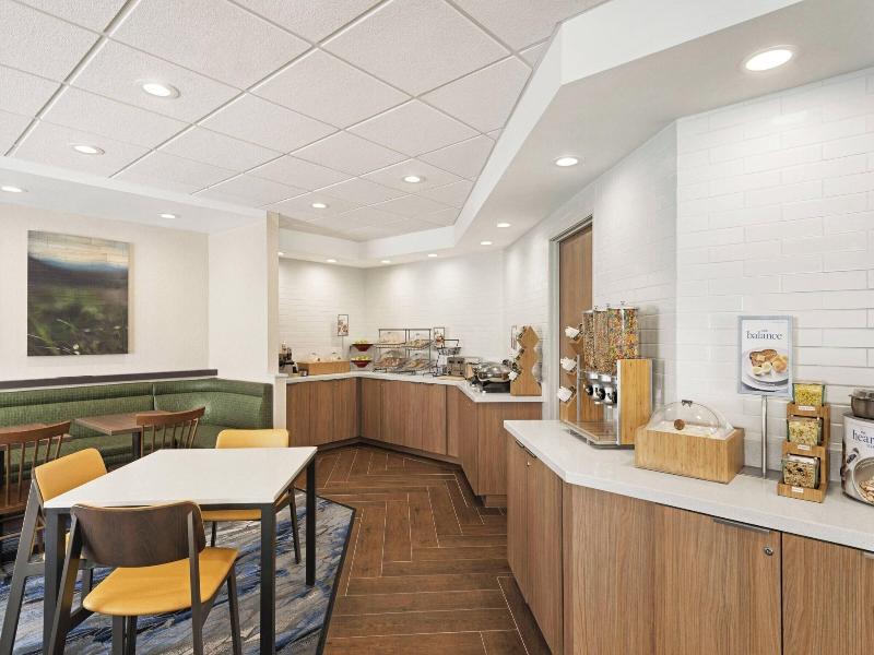 Fairfield Inn Warren Niles image