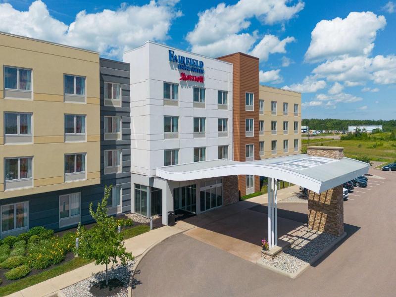 Fairfield Inn & Suites Moncton image