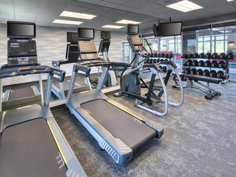 Fairfield Inn & Suites Moncton image