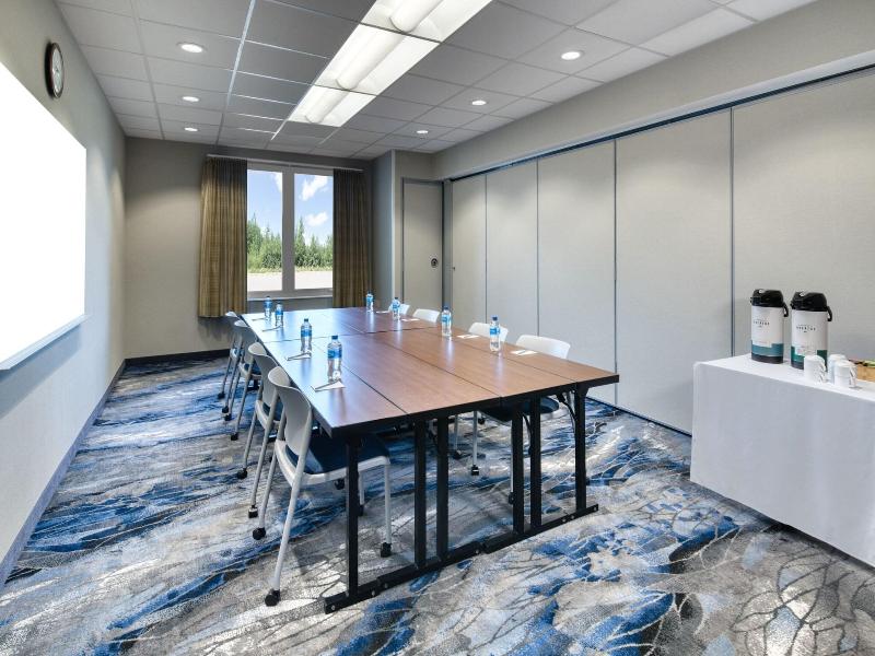 Fairfield Inn & Suites Moncton image
