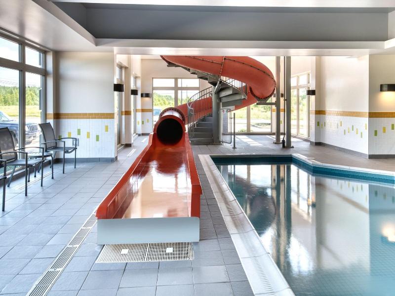 Fairfield Inn & Suites Moncton image