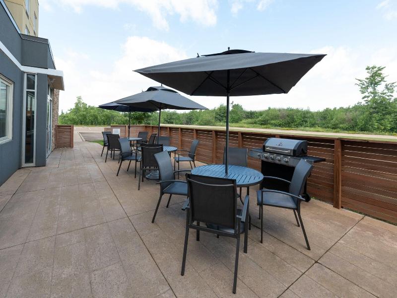 Fairfield Inn & Suites Moncton image