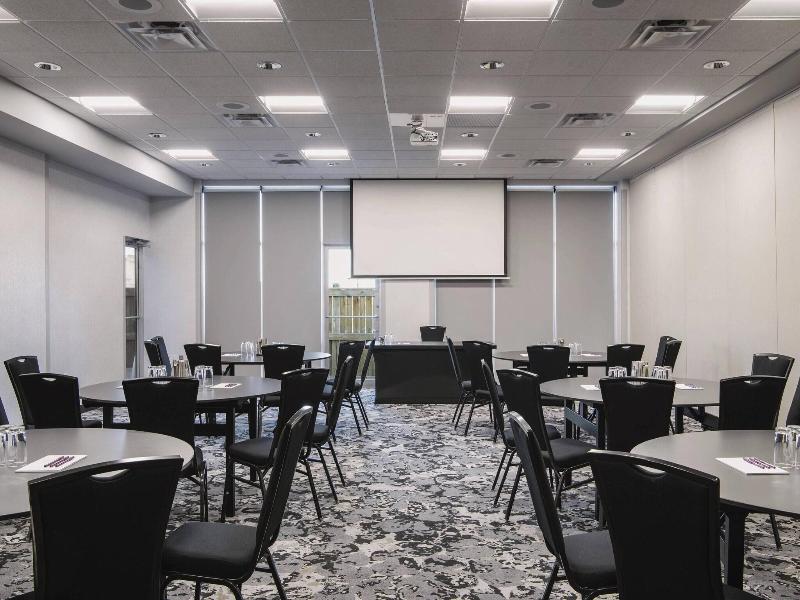 Fairfield Inn & Suites Winnipeg image