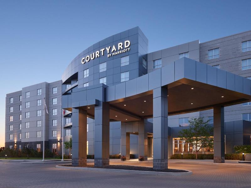 Courtyard Calgary Airport image