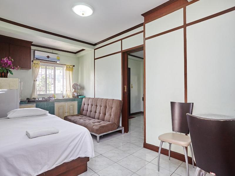 Amarin Inn image