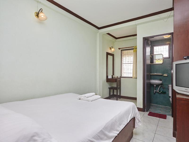 Amarin Inn image
