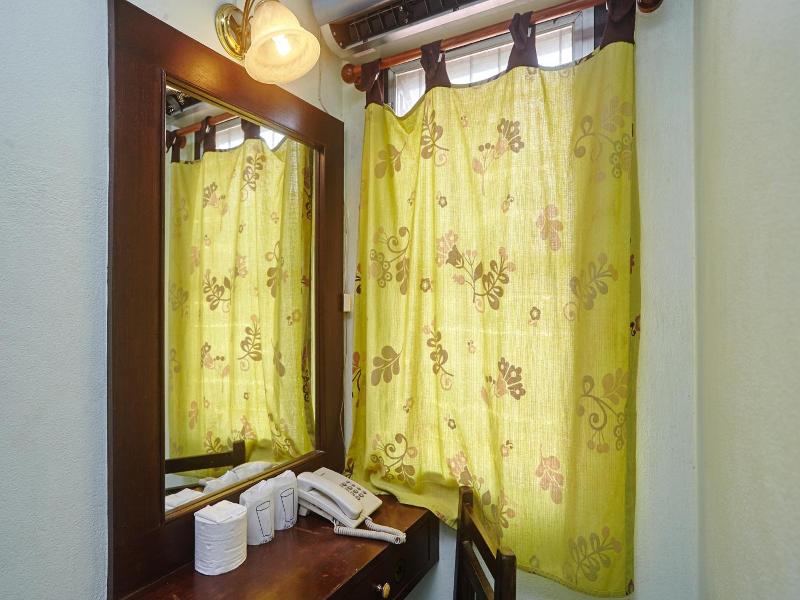 Amarin Inn image