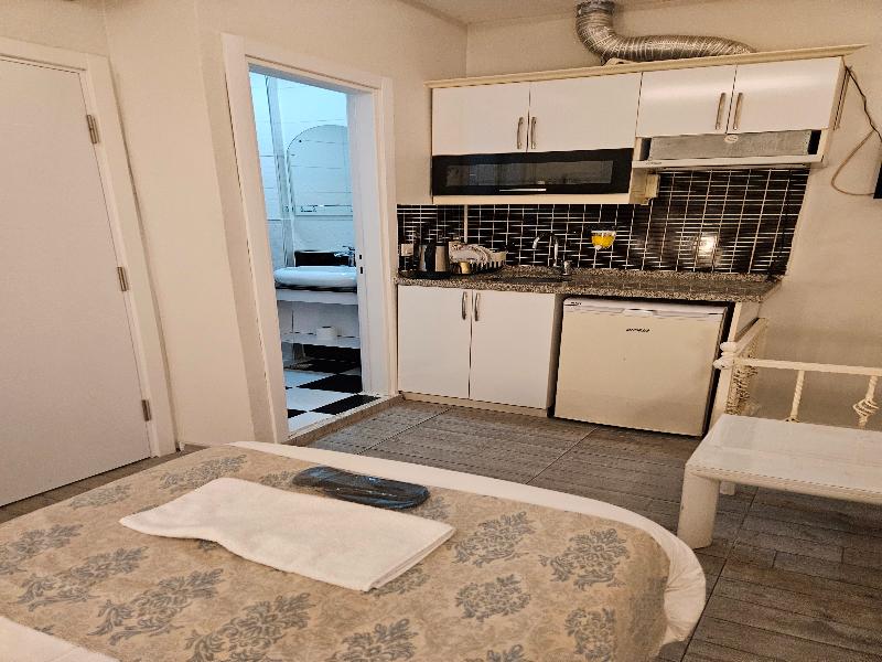 Lemon Residence image