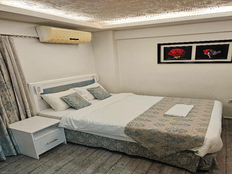 Lemon Residence image