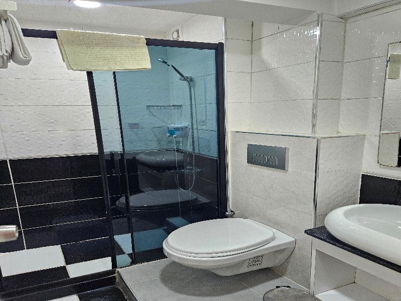 Lemon Residence image