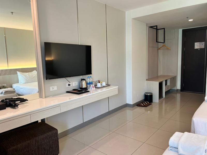 Crystal Suites Suvarnabhumi Airport image