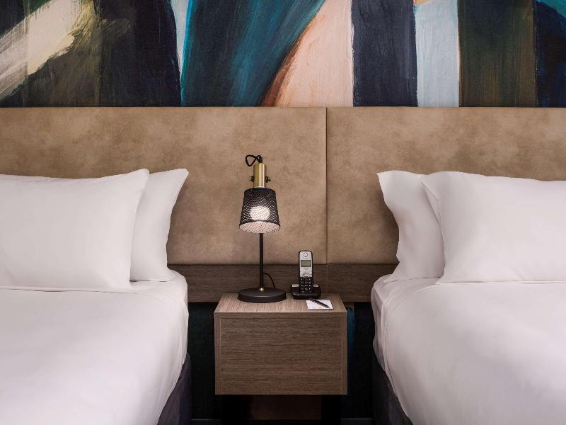 Novotel Geelong image