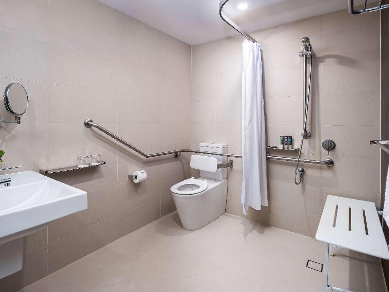 Novotel Geelong image