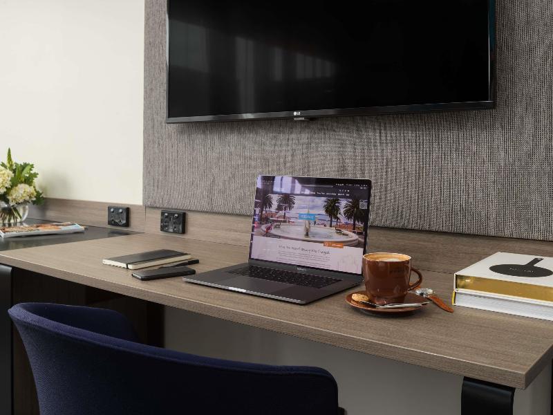 Novotel Geelong image