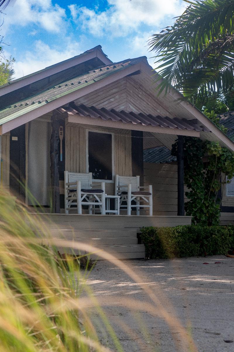 BUNGALOW DELUXE