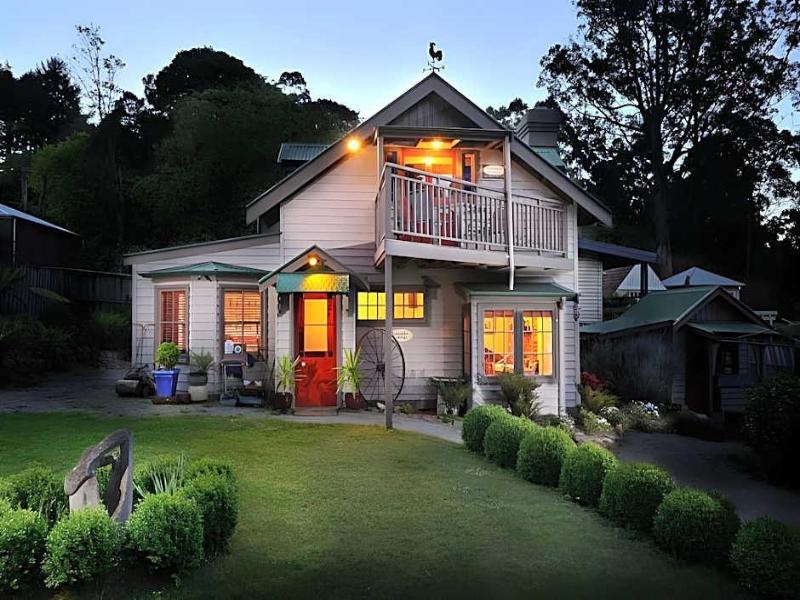 Como Cottages Bed & Breakfast image