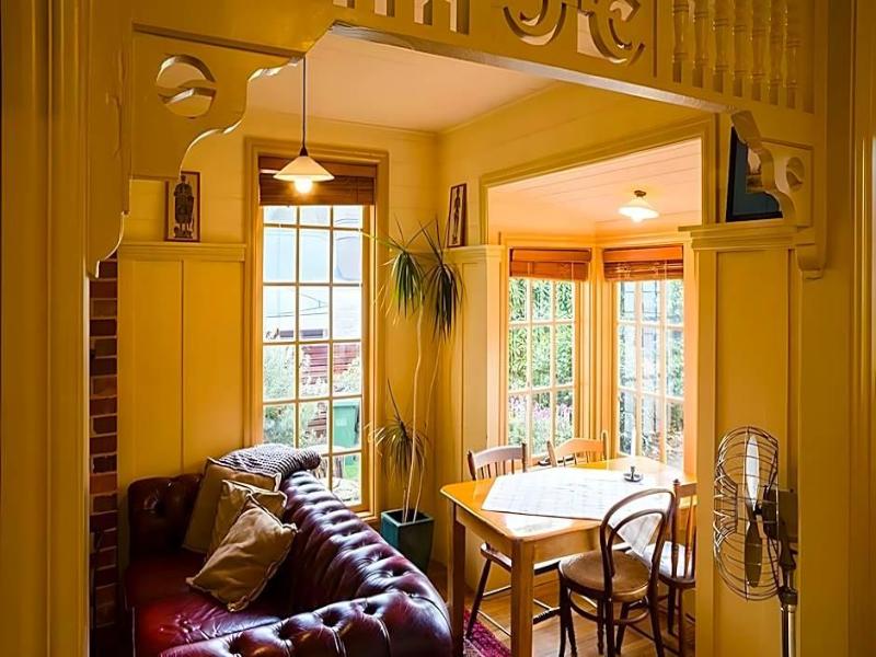 Como Cottages Bed & Breakfast image
