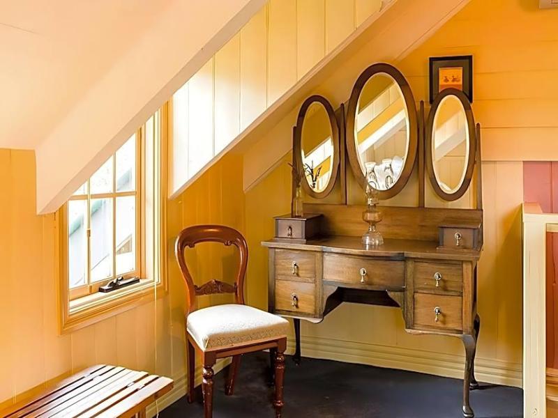 Como Cottages Bed & Breakfast image