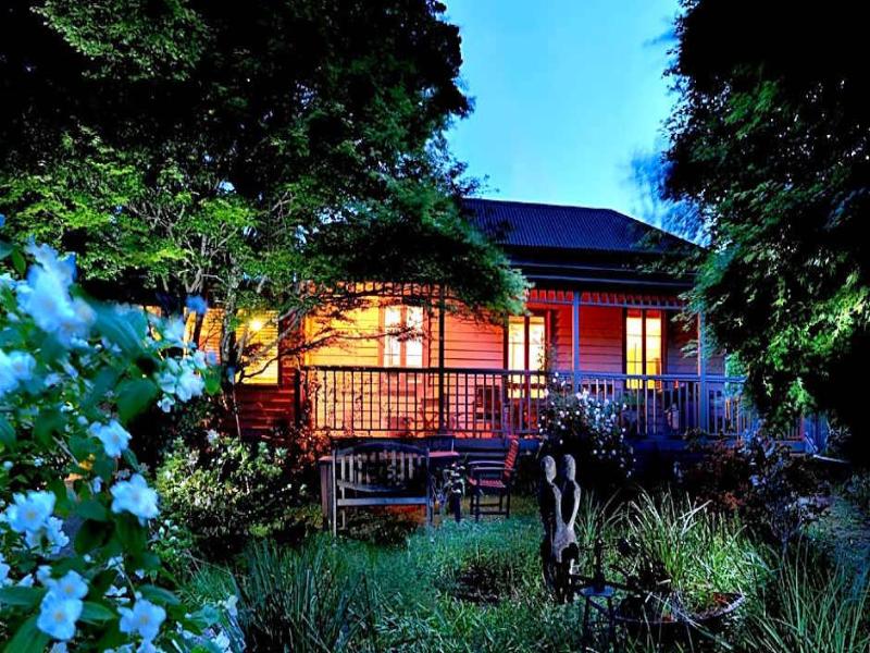 Como Cottages Bed & Breakfast image