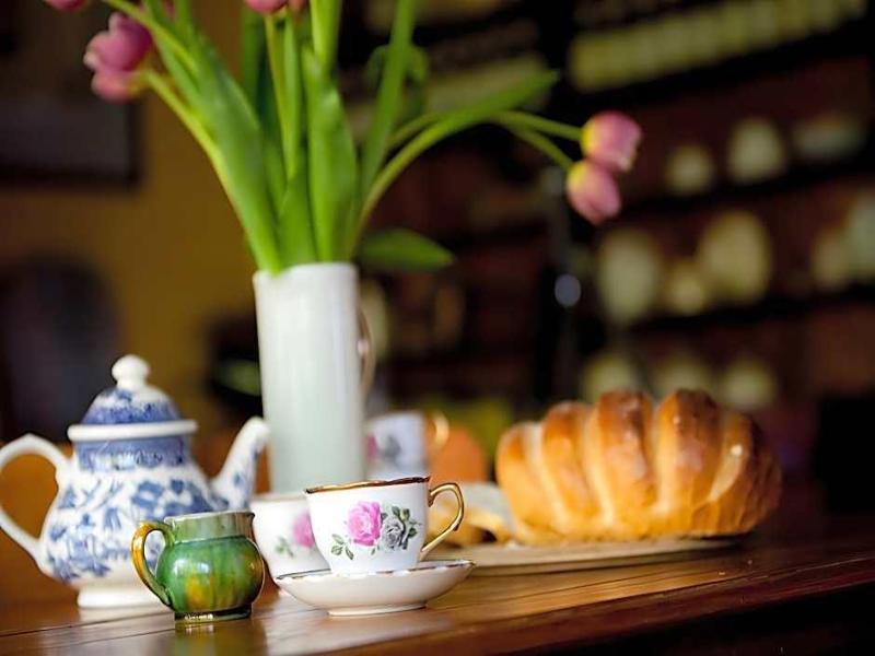 Como Cottages Bed & Breakfast image