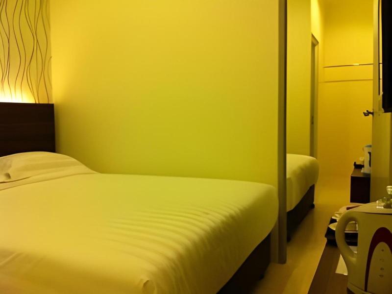 The Regency Garden Hotel image