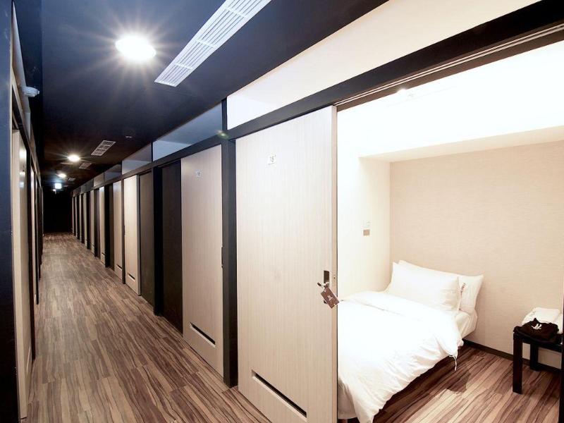 Single Inn - Kaohsiung Linsen image