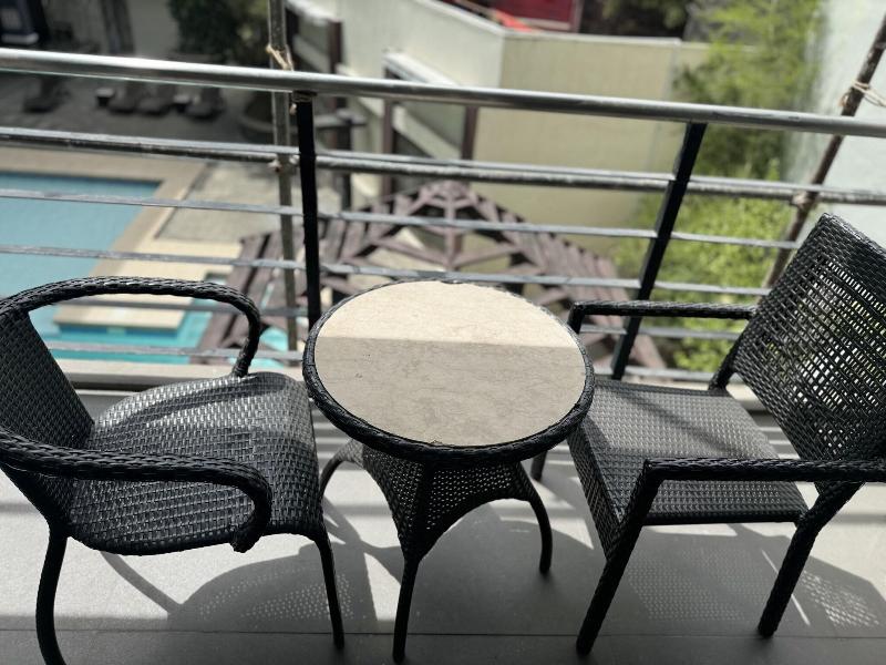 Circle Inn  Iloilo City Center image