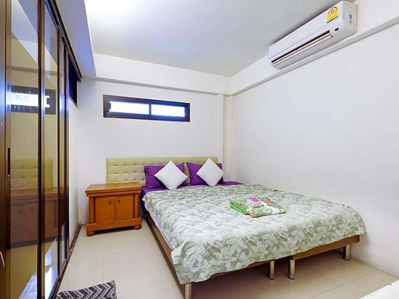 Nine Place Sukhumvit 40 (Nine Place 40) image