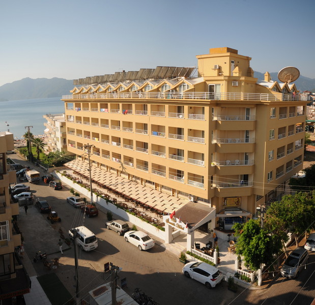 Cle Seaside Hotel
