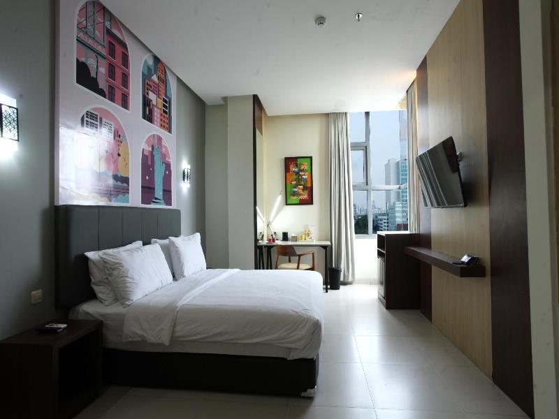 Lynt Hotel Jakarta image