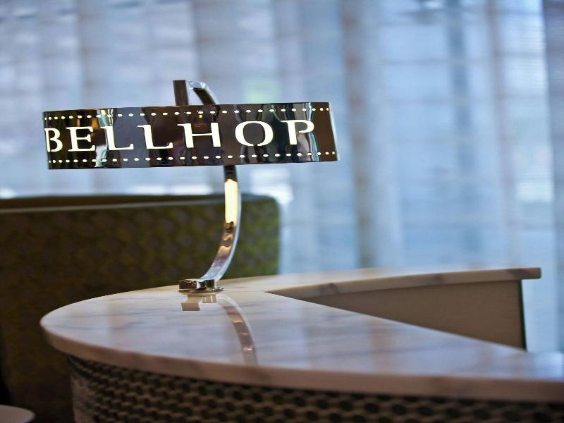 Renaissance Arlington Capital View Hotel image