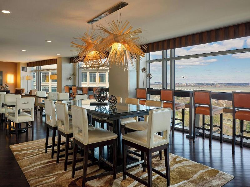 Renaissance Arlington Capital View Hotel image