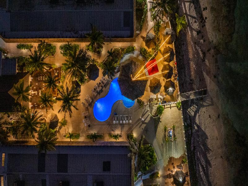 Club Raro Resort image