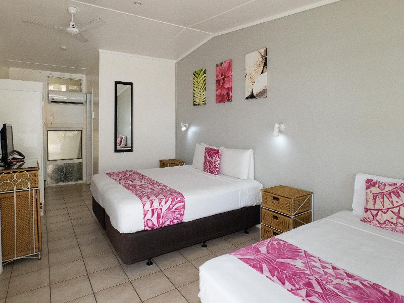 Club Raro Resort image