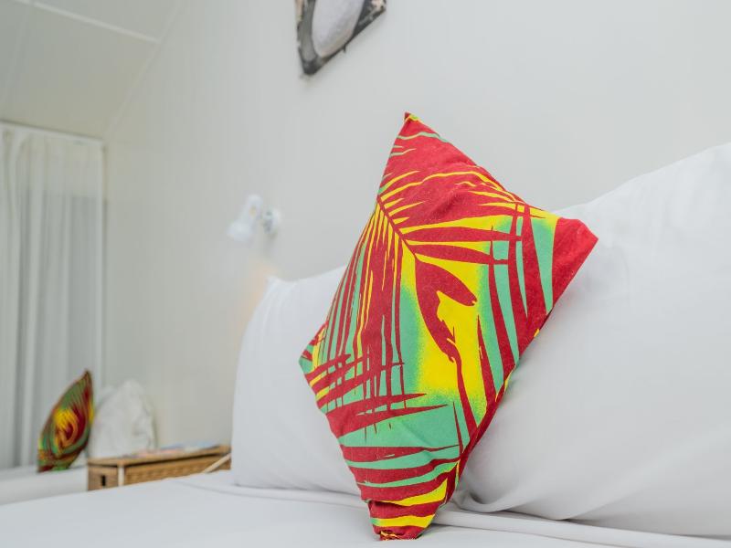 Club Raro Resort image