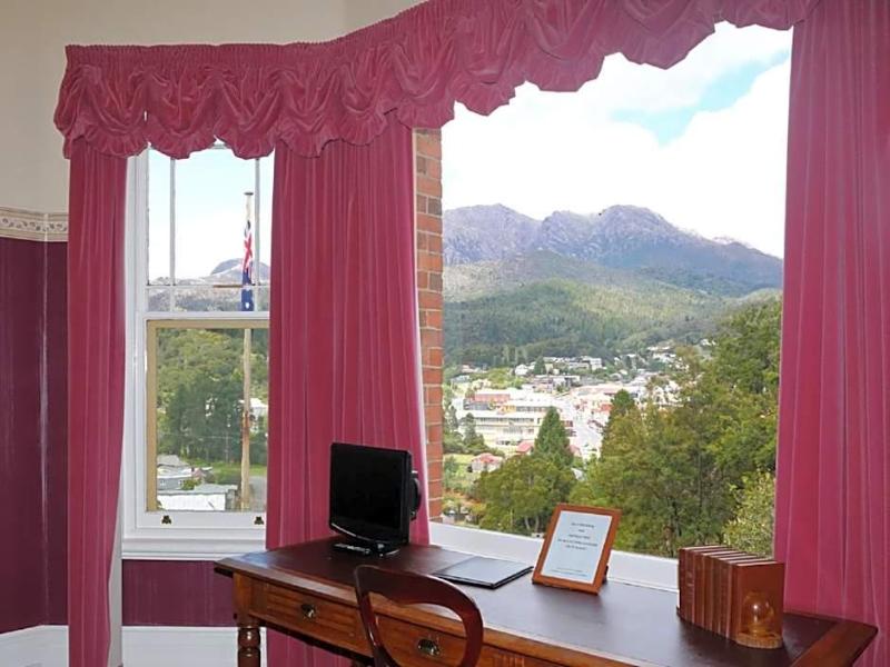 Penghana Bed & Breakfast image